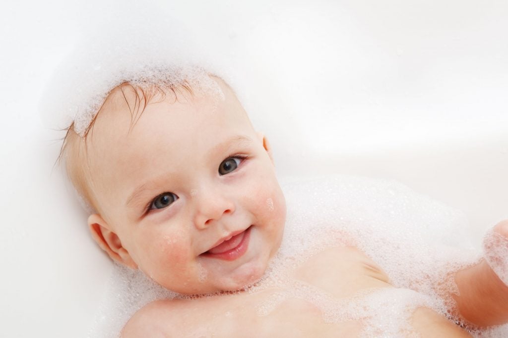 Bebek Banyosunda Dikkat Edilmesi Gerekenler